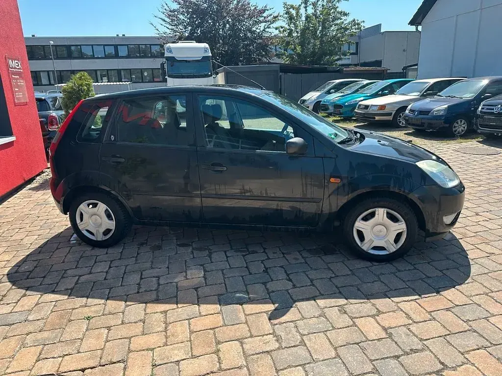 Gebraucht Ford Fiesta 69 PS (50 kW) 2005 Schwarz Kleinwagen
