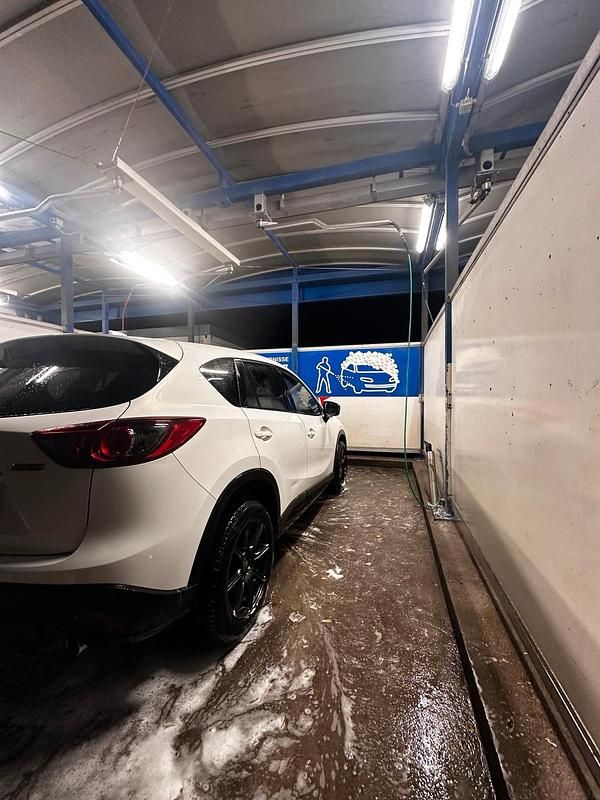 Gebraucht Mazda 5 175 PS (128 kW) 2013 Weiß Van / Kleinbus