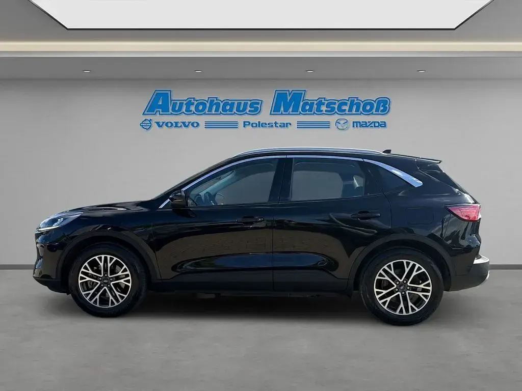 Gebraucht Ford Kuga Titanium 224 PS (164 kW) 2021 Schwarz SUV