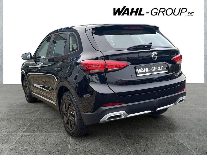 Neu MG ZS 197 PS (144 kW) 2025 Schwarz Limousine