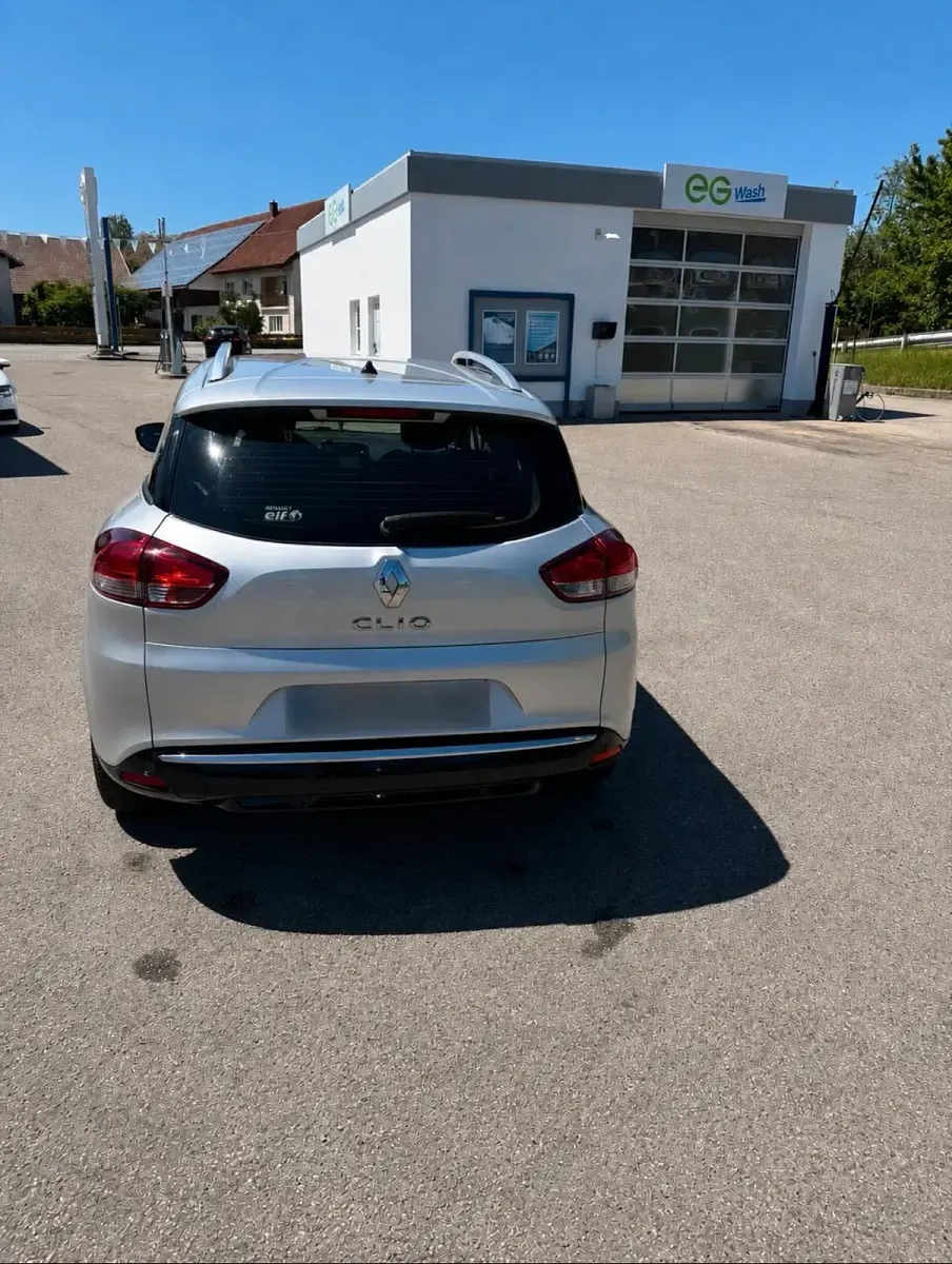Gebraucht Renault Clio 75 PS (55 kW) 2018 Silber Kombi