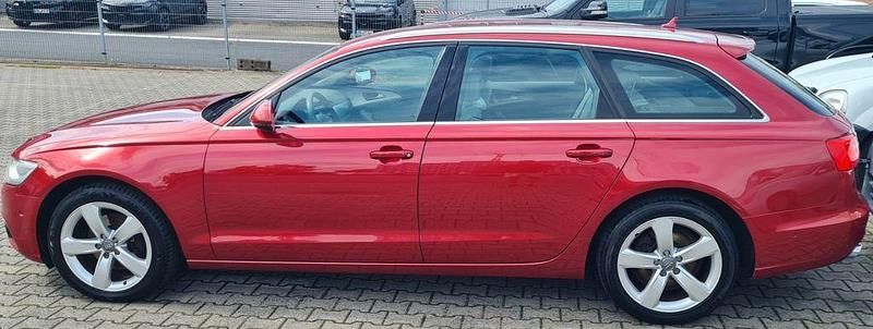 Gebraucht Audi A6 Ambiente 177 PS (130 kW) 2013 Rot Kombi