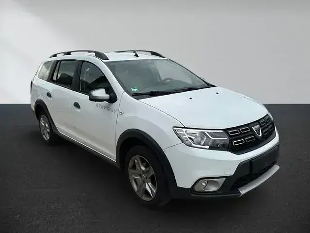 Używany Dacia Logan MCV Stepway 90 KM (66 kW) 2019 Biały Kombi