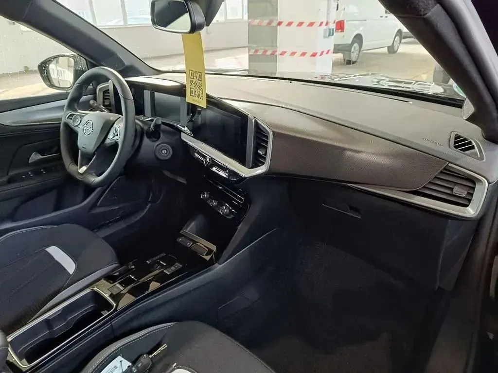 Gebraucht Opel Mokka 131 PS (96 kW) 2024 Schwarz SUV