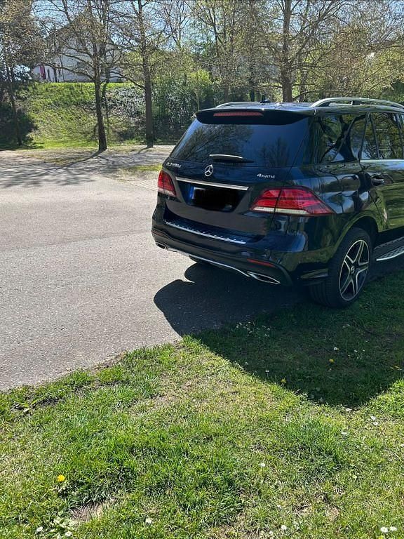 Gebraucht Mercedes GLE350 258 PS (189 kW) 2017 Blau SUV