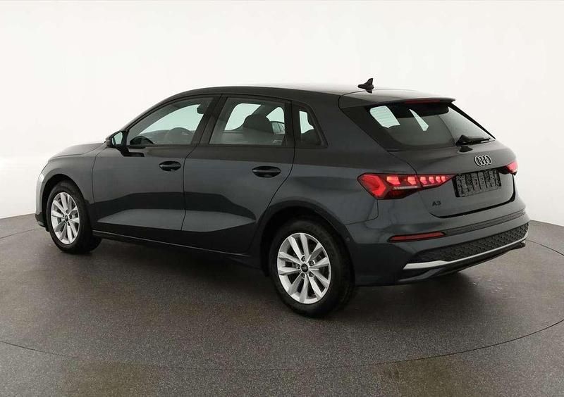 Neu Audi A3 150 PS (110 kW) 2025 Manhattan grau metallic Limousine