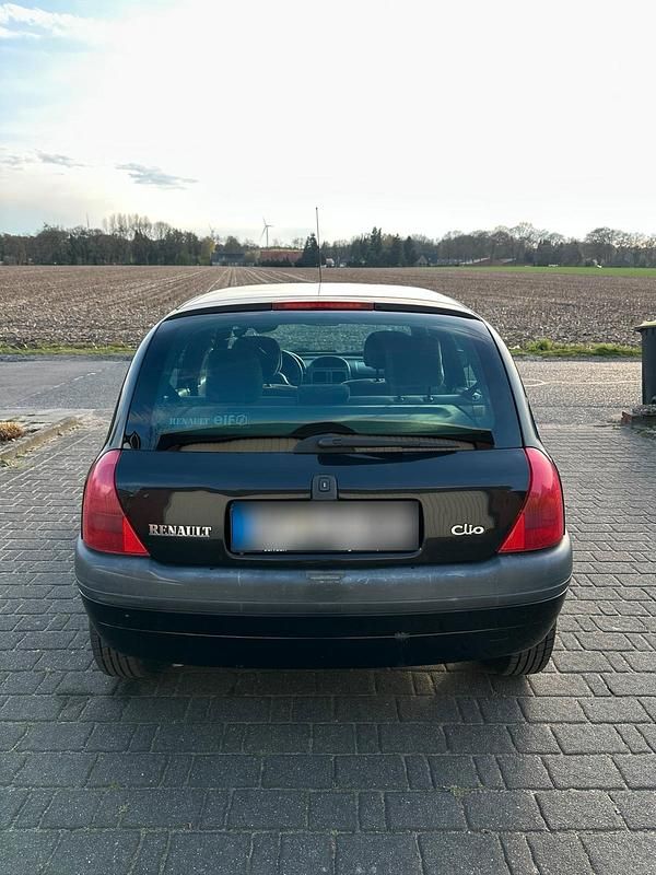 Gebraucht Renault Clio II 75 PS (55 kW) 2000 Schwarz Kleinwagen