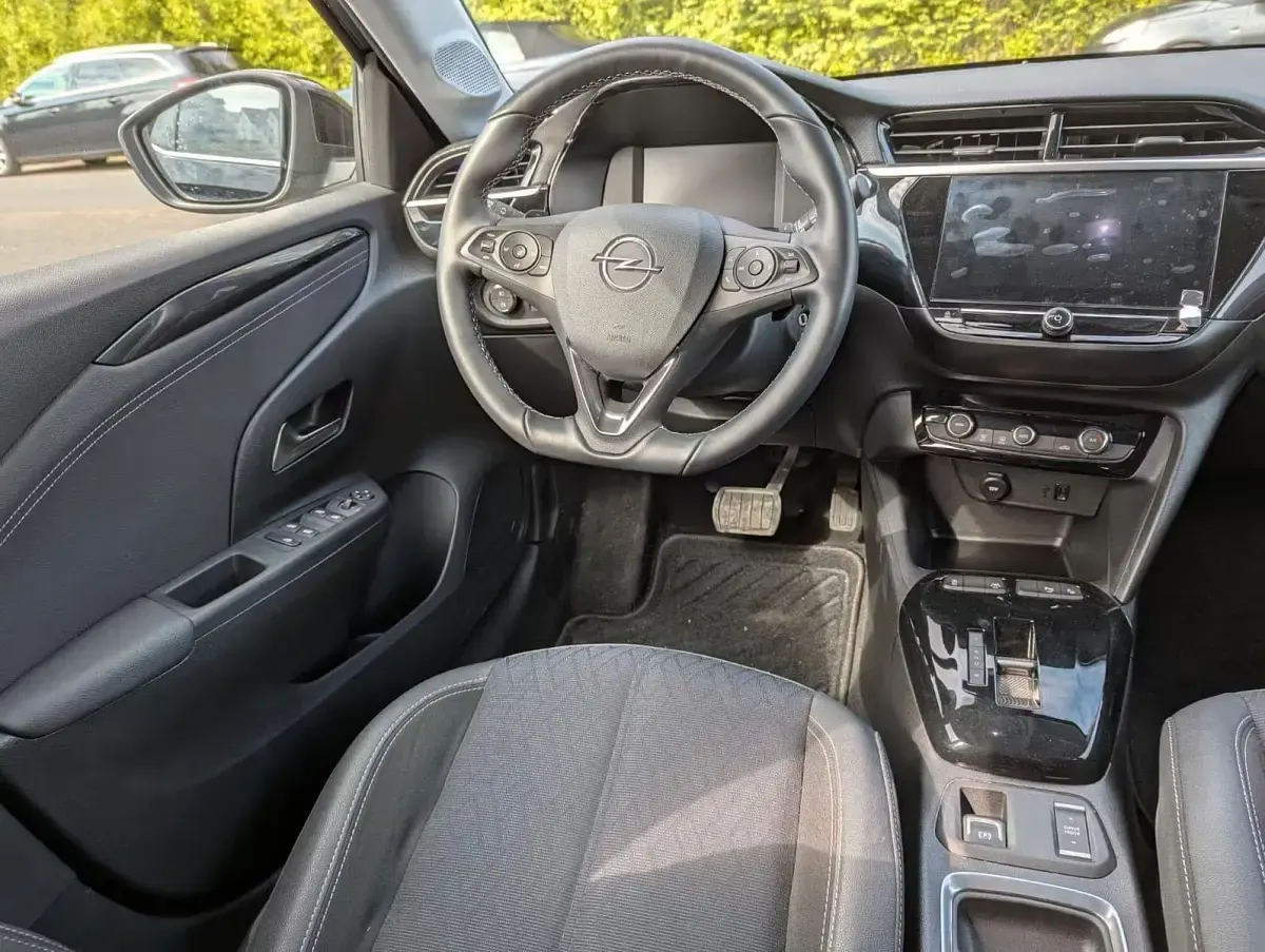 Gebraucht Opel Corsa Elegance 101 PS (74 kW) 2022 Schwarz Kleinwagen