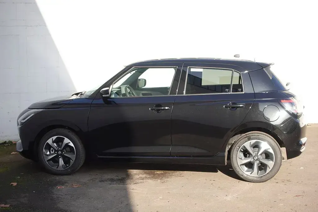 Neu Suzuki Swift Comfort+ 82 PS (60 kW) 2026 Schwarz Kleinwagen