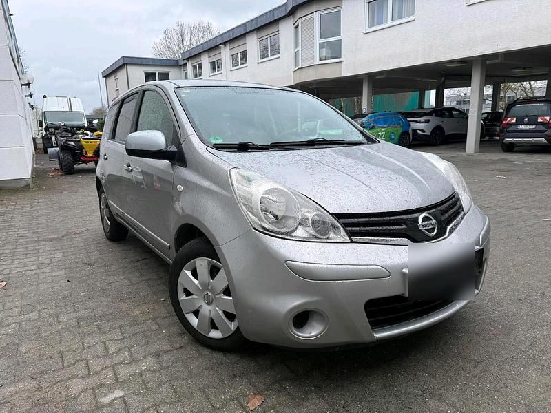 Gebraucht Nissan Note 88 PS (64 kW) 2010 Silber Kleinwagen