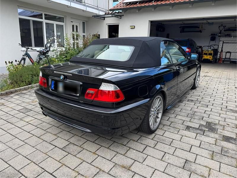 Gebraucht BMW 330 Cabriolet M Sport 204 PS (150 kW) 2005 Schwarz Cabrio
