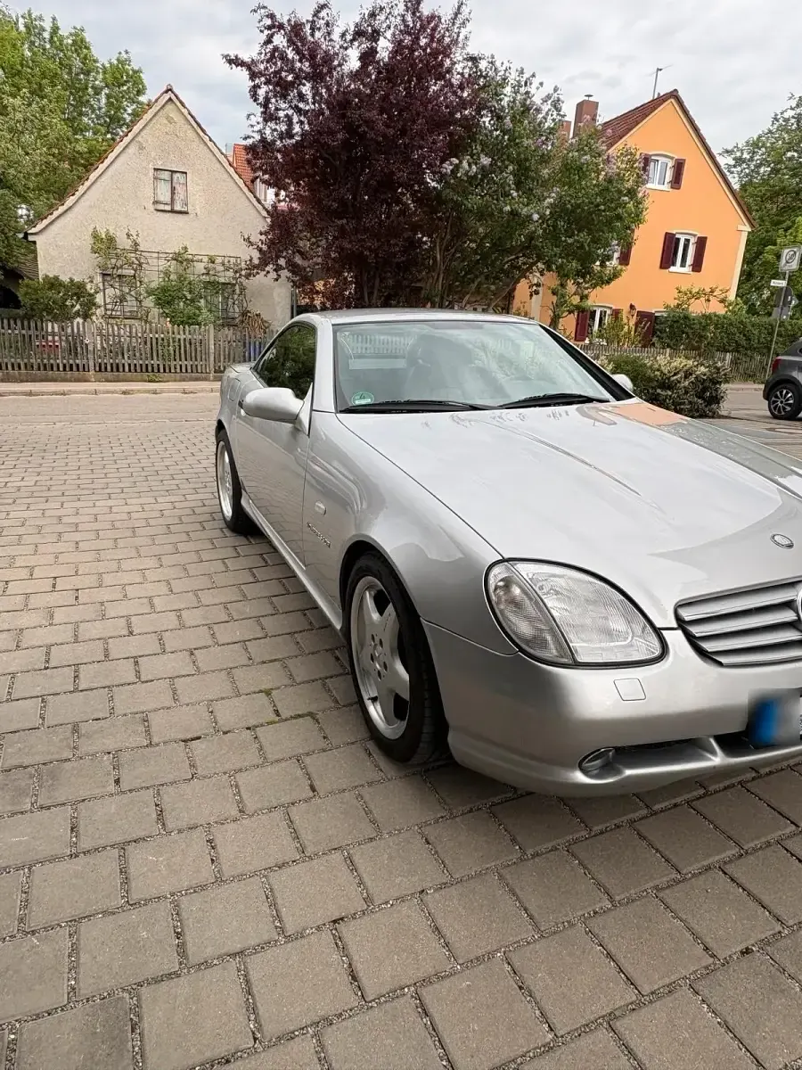 Gebraucht Mercedes SLK230 AMG 193 PS (141 kW) 1987 Silber Cabrio