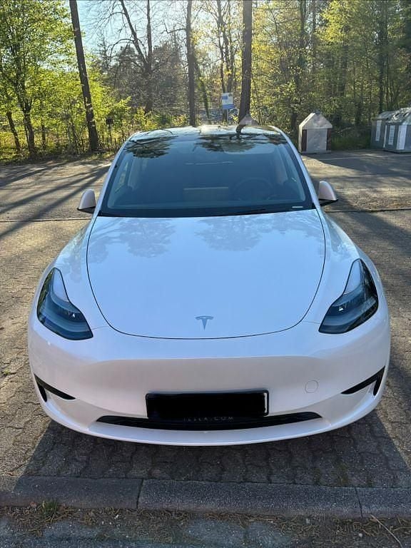 Gebraucht Tesla Model Y 255 kW (347 PS) 2024 Weiß SUV