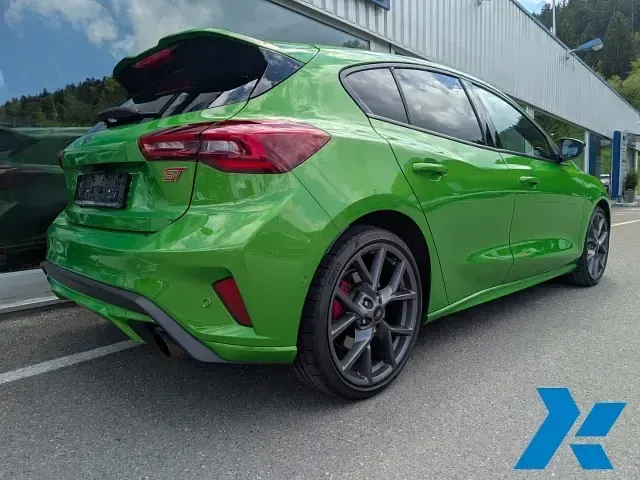 Gebraucht Ford Focus ST 280 PS (205 kW) 2022 Gruen Limousine