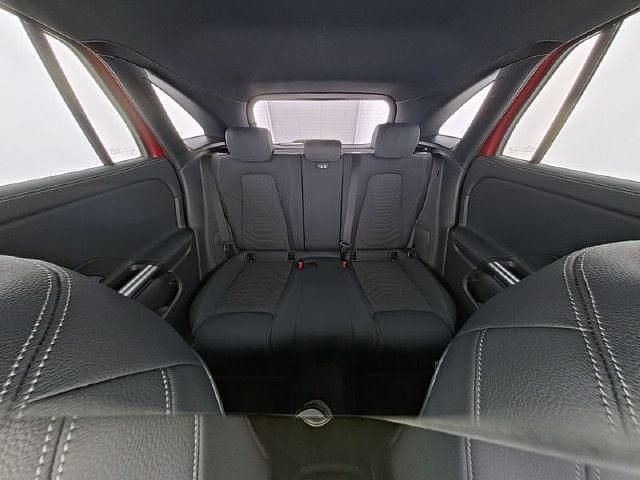 Gebraucht Mercedes GLA200 Progressive 150 PS (110 kW) 2025 Manufaktur patagonienrot metallic SUV