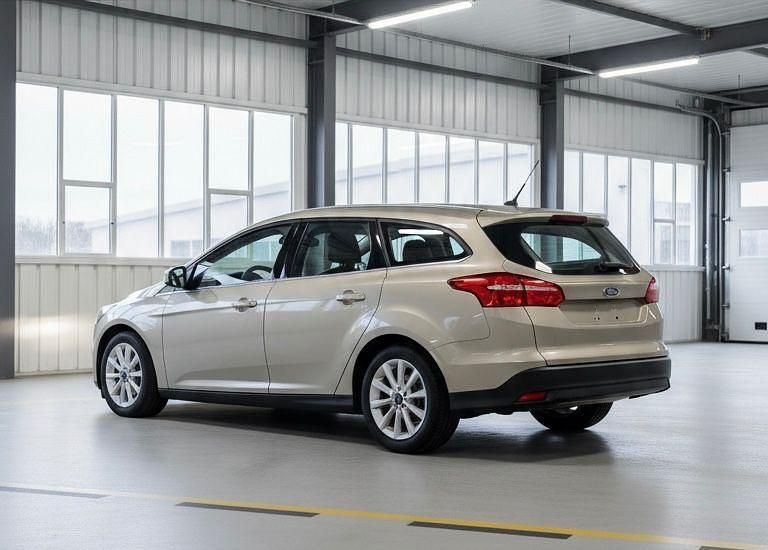 Gebraucht Ford Focus Titanium 125 PS (91 kW) 2014 Beige Kombi