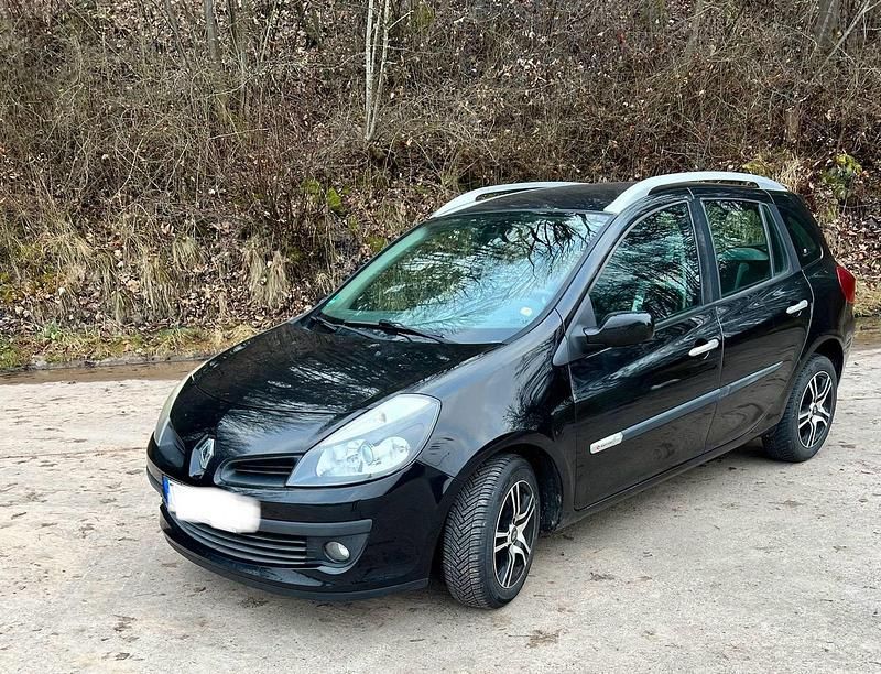 Schwarz Gebraucht 2009 Renault Clio GrandTour Rip Curl Kombi | 2.600 € (Fairer Preis) - Bild 1/4