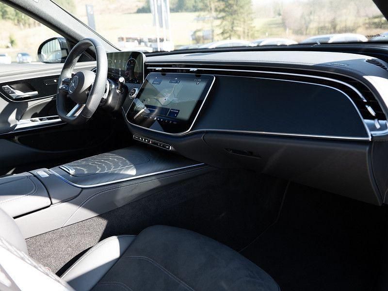 Gebraucht Mercedes E200 AMG 204 PS (150 kW) 2024 Schwarz obsidianschwarz metall Limousine