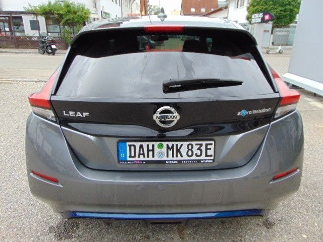 Gebraucht Nissan Leaf N-Connecta 110 kW (150 PS) 2021 Grau Kleinwagen