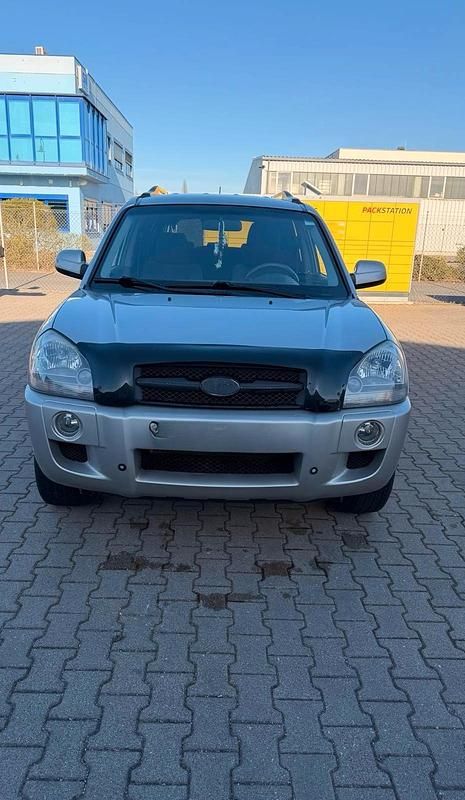 Gebraucht Hyundai Tucson 140 PS (102 kW) 2007 Silber SUV