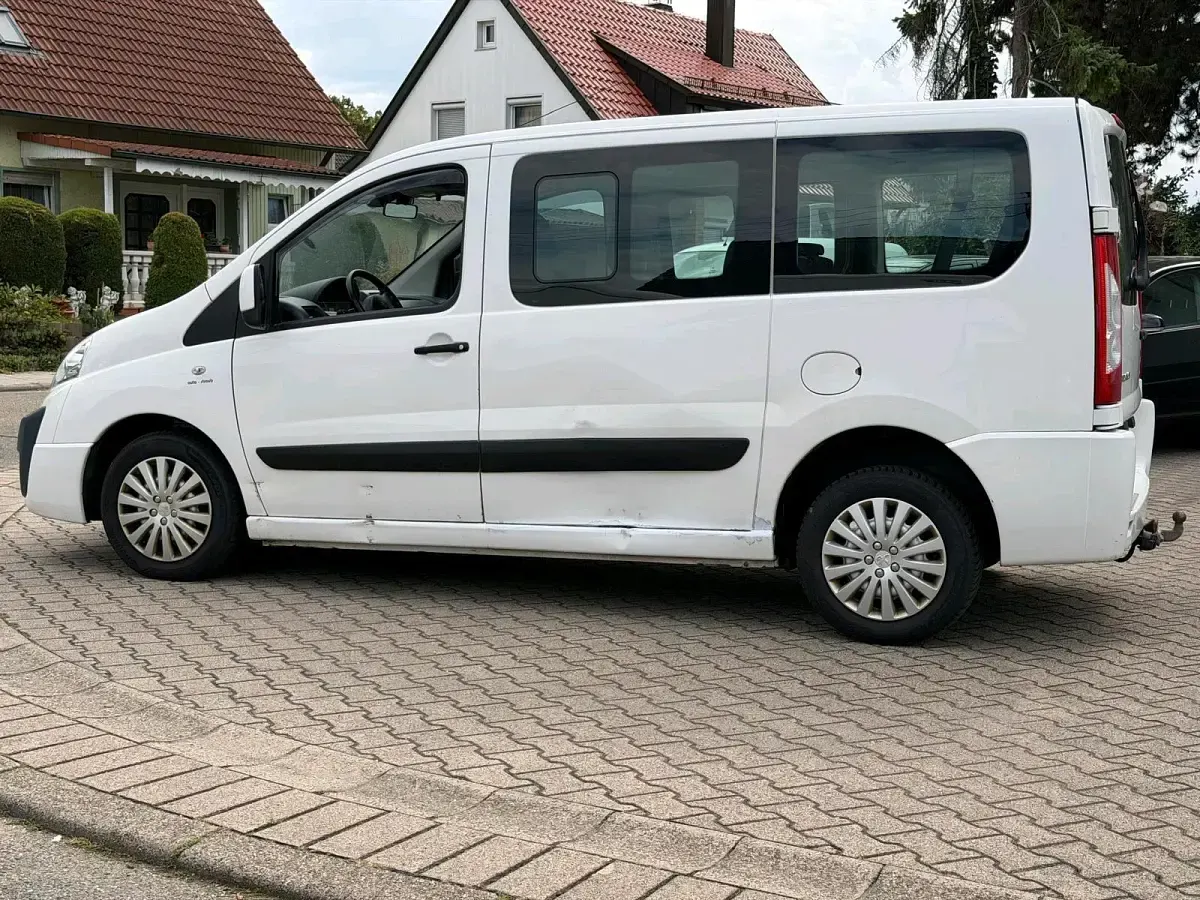 Gebraucht Peugeot TePee 128 PS (94 kW) 2014 Weiß Van / Kleinbus