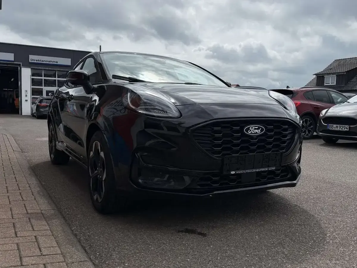 Nouă Ford Puma ST-Line X 125 CP (91 kW) 2025 Negru SUV