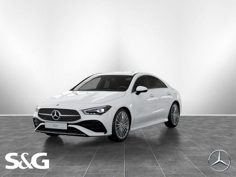 Weiß Gebraucht 2024 Mercedes CLA200 AMG line Coupé | 35.990 € (Fairer Preis) - Bild 1/4