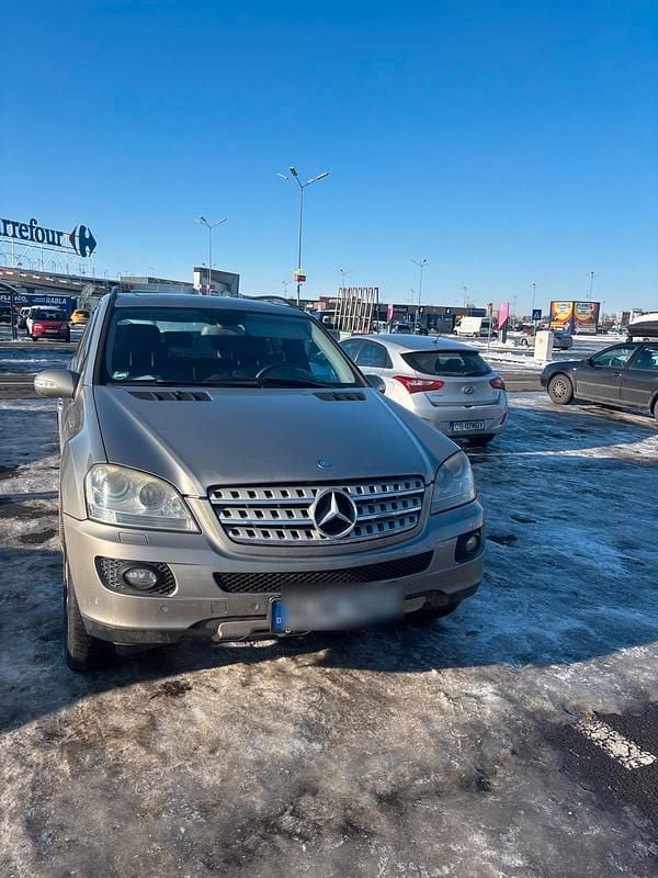 Silber Gebraucht 2008 Mercedes ML420 SUV | 5.000 € - Bild 1/4