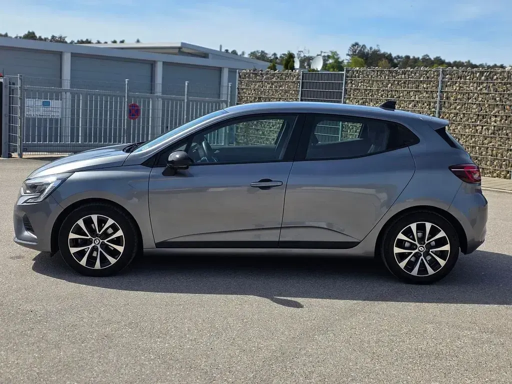 Brugt Renault Clio V Equilibre 94 HK (69 kW) 2023 Grå Sedan