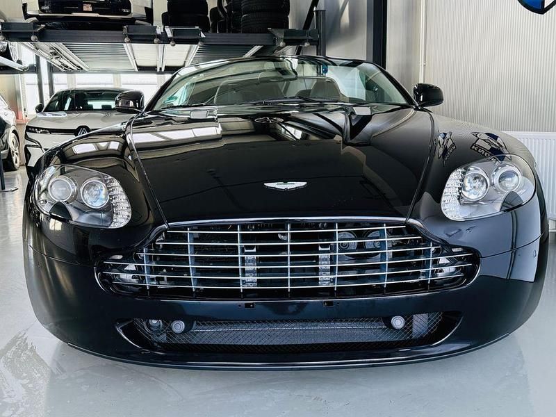 Gebraucht Aston Martin V8 Vantage 426 PS (313 kW) 2011 Schwarz Cabrio