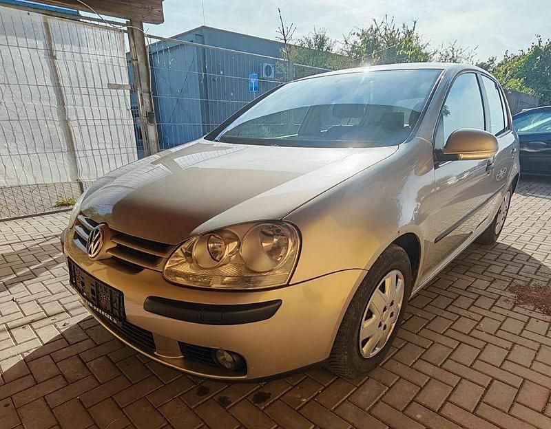 Beige Gebraucht 2004 VW Golf V Trendline Limousine | 799 € (Superpreis) - Bild 1/4