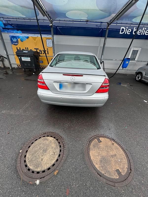 Gebraucht Mercedes E240 177 PS (130 kW) 2003 Grau Limousine