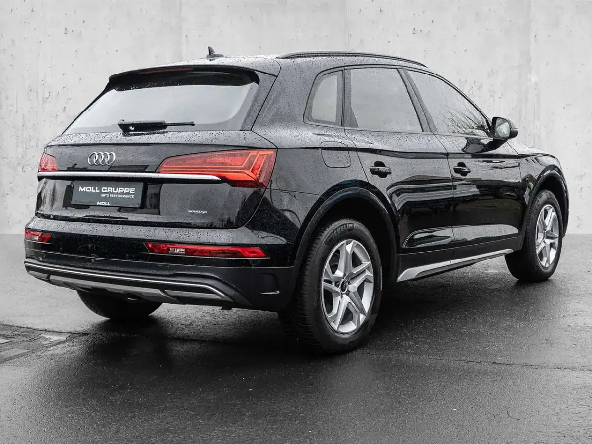 Gebraucht Audi Q5 Advanced 299 PS (219 kW) 2023 Brillantschwarz SUV