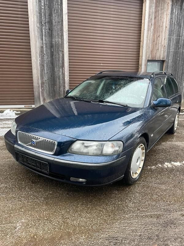 Gebraucht Volvo V70 200 PS (147 kW) 2002 Blau Kombi
