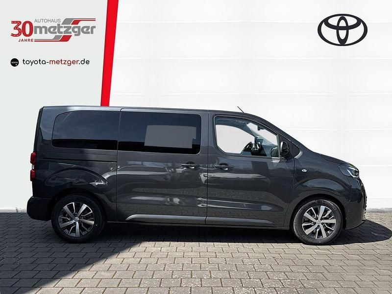 Neu Toyota Proace Verso 179 PS (131 kW) 2026 Grau Kombi
