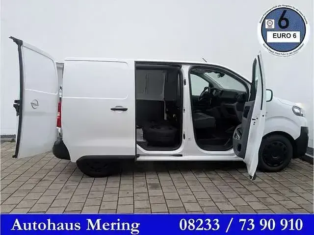Usado Opel Vivaro Edition 120 HP (88 kW) 2021 Branco Monovolume
