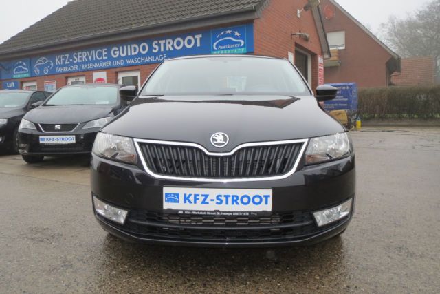 Gebraucht Skoda Rapid Ambition 90 PS (66 kW) 2014 Schwarz metallic Kombi