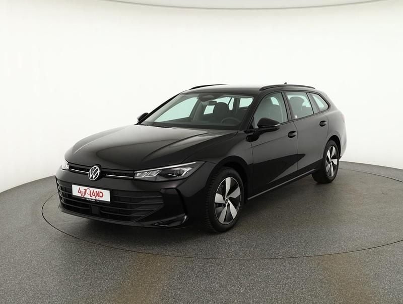 Schwarz Gebraucht 2024 VW Passat Kombi | 32.990 € (Guter Preis) - Bild 1/4