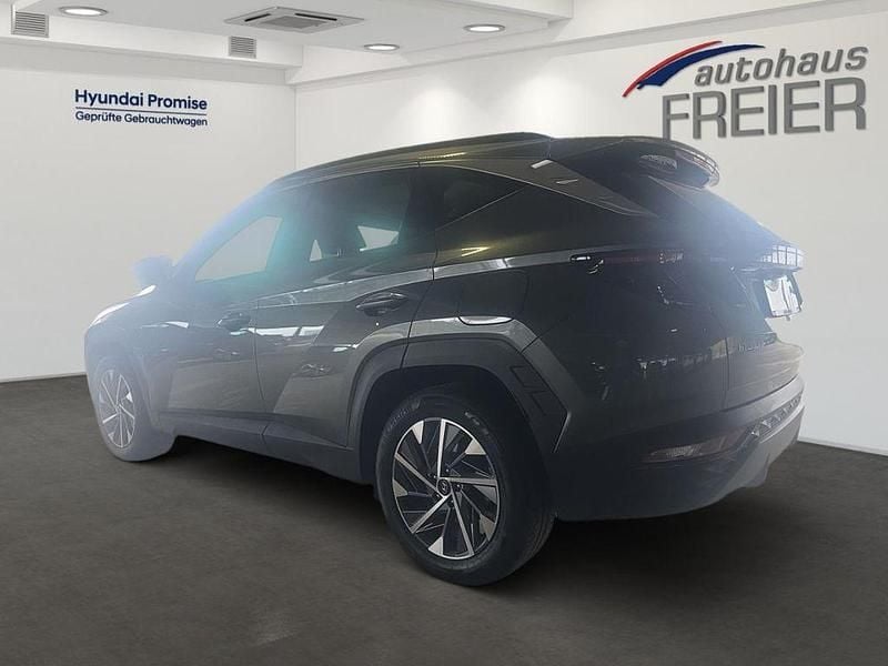 Gebraucht Hyundai Tucson Trend 179 PS (131 kW) 2023 Amazon grey / met SUV