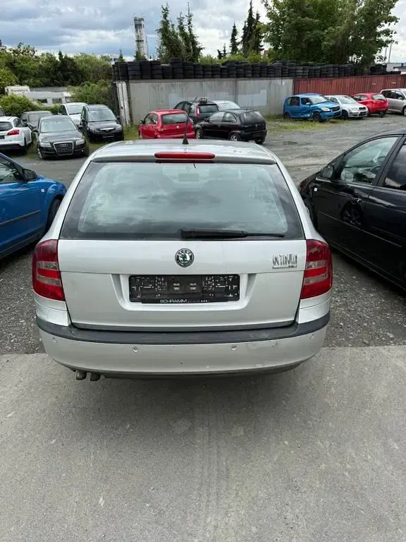 Gebraucht Skoda Octavia Ambiente 105 PS (77 kW) 2006 Silber Kombi
