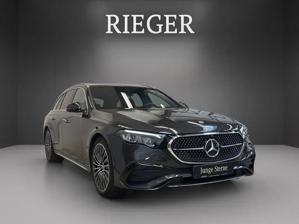 Gebraucht Mercedes E300 AMG 197 PS (144 kW) 2025 Grau Limousine
