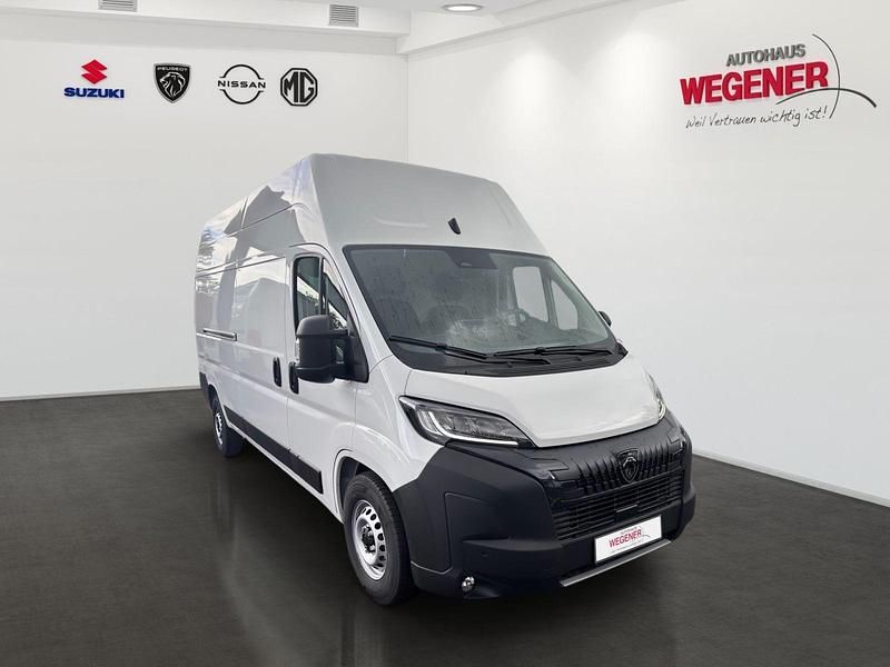 Gebraucht Peugeot Boxer 140 PS (102 kW) 2025 Weiß Van