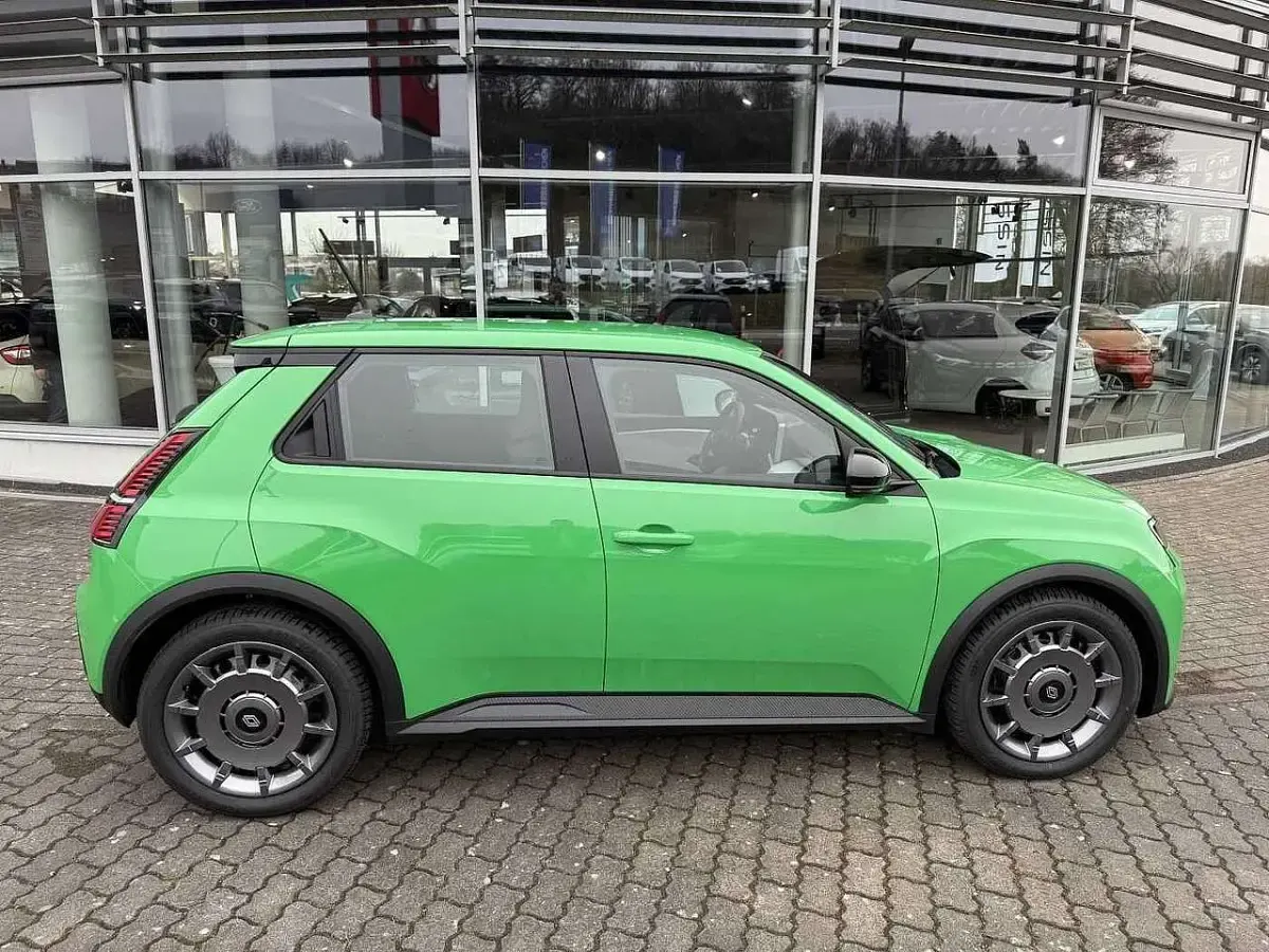 Ny Renault 5 E-Tech Evolution 89 kW (122 HK) 2026 Grøn Hatchback