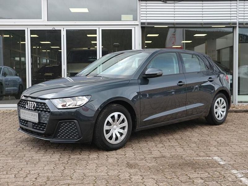 Gebraucht Audi A1 95 PS (69 kW) 2021 Grau SUV