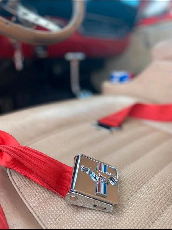 Gebraucht Ford V8 245 PS (180 kW) 1966 Rot Coupé