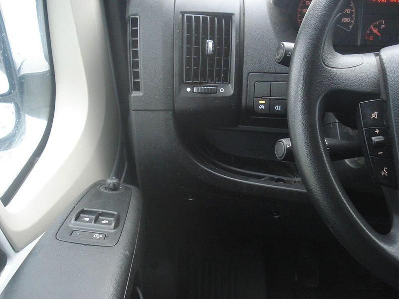 Gebraucht Opel Movano Edition 140 PS (102 kW) 2023 Weiß Van / Kleinbus