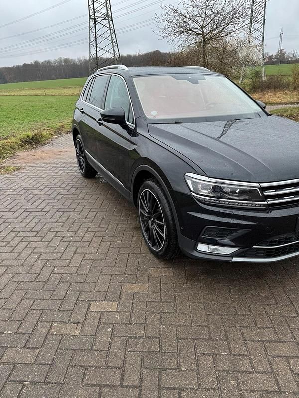 Gebraucht VW Tiguan 150 PS (110 kW) 2017 Schwarz SUV