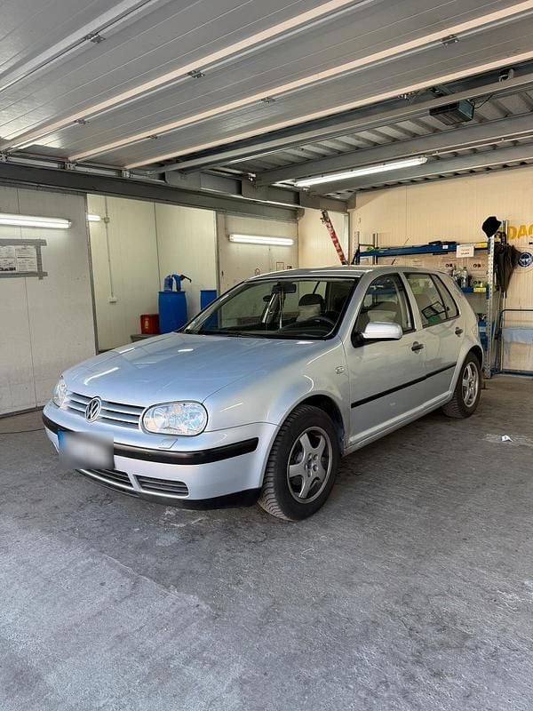 Gebraucht VW Golf III 103 PS (75 kW) 1998 Silber Limousine