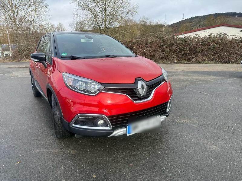 Gebraucht Renault Captur 88 PS (64 kW) 2016 Rot SUV