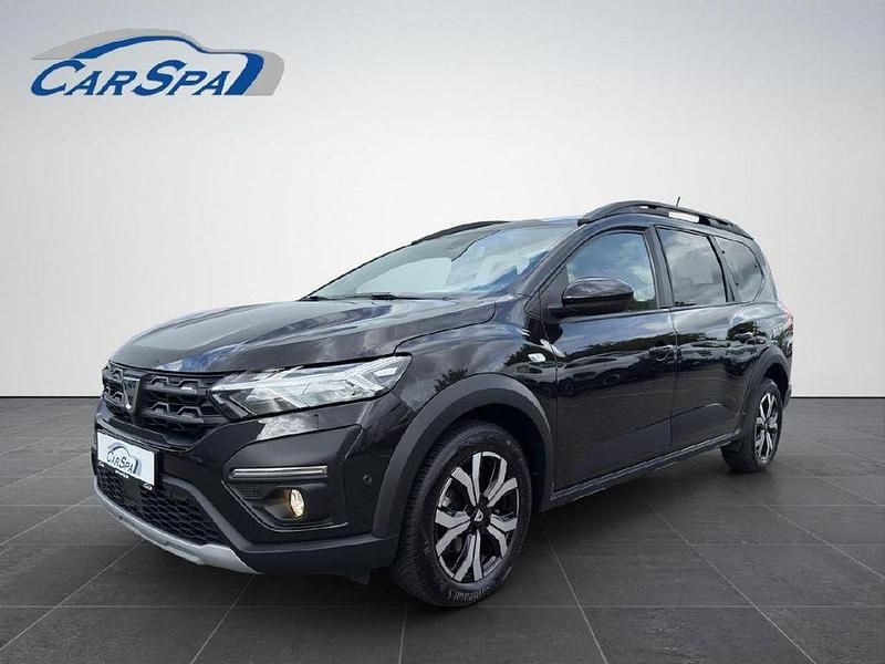 Perlmuttschwarz Gebraucht 2022 Dacia Jogger Comfort Van / Kleinbus | 15.990 € (Fairer Preis) - Bild 1/4